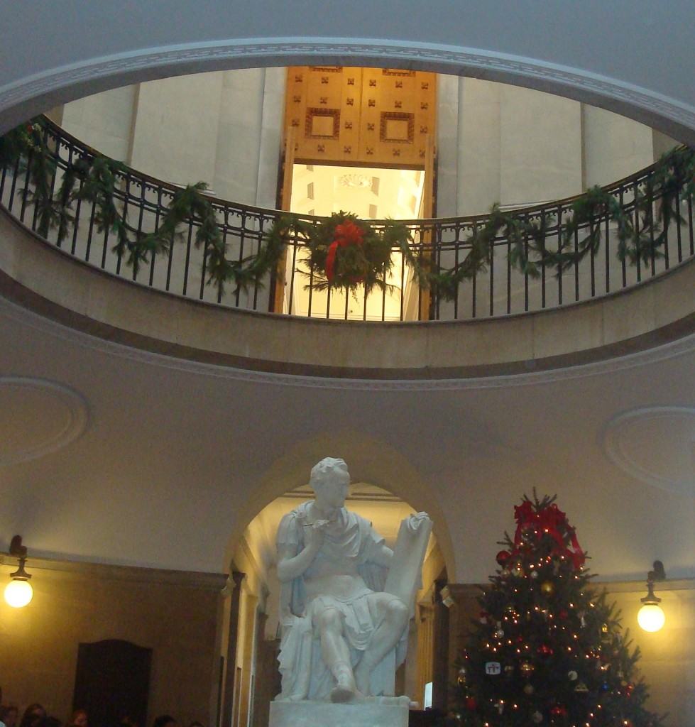 The rotunda at the North Carolina Capitol decorated for Christmas in 2009