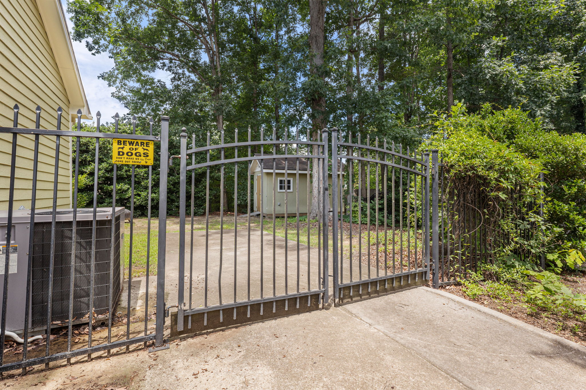 6205 Houndsman Ct