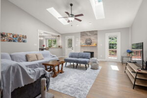 6205 Houndsman Ct