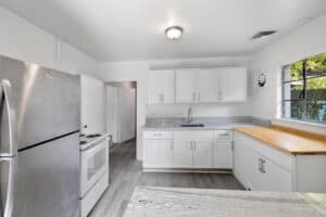 2618 Bedford + 711 1/2 Latta