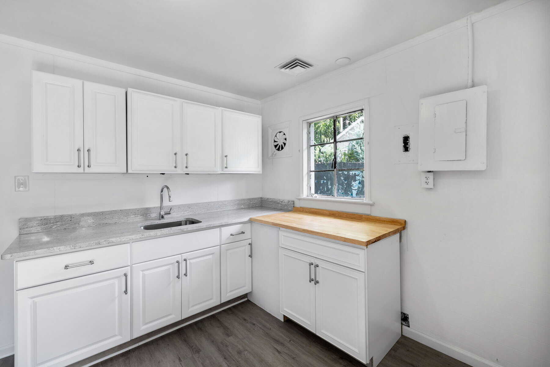 2618 Bedford + 711 1/2 Latta